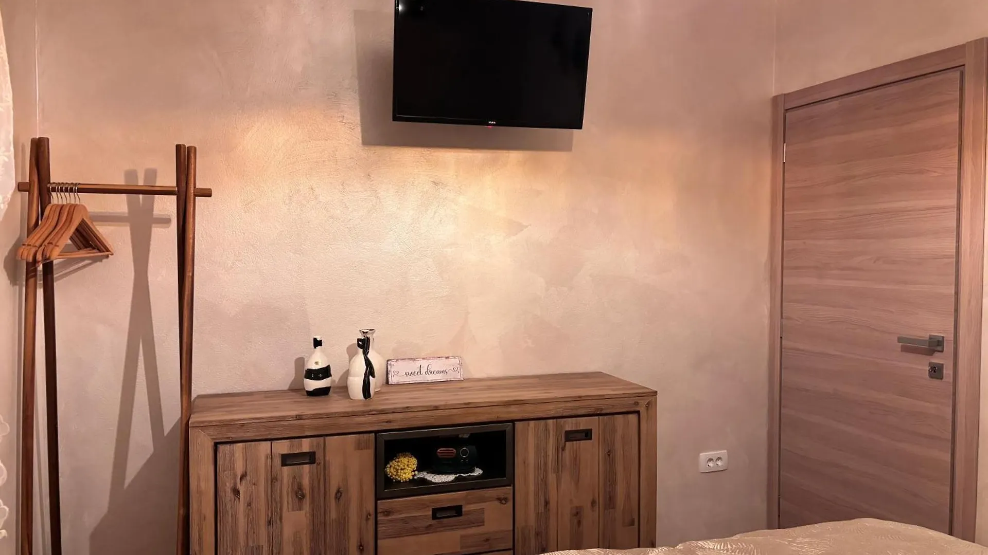 Amor, Flat With Private Hot Tub, Breathtaking Views And Free Parking In A Garage, Bookable All Year Round, Also Take A Look At Our Flat Coccolina Rabac 0*,  Croatia