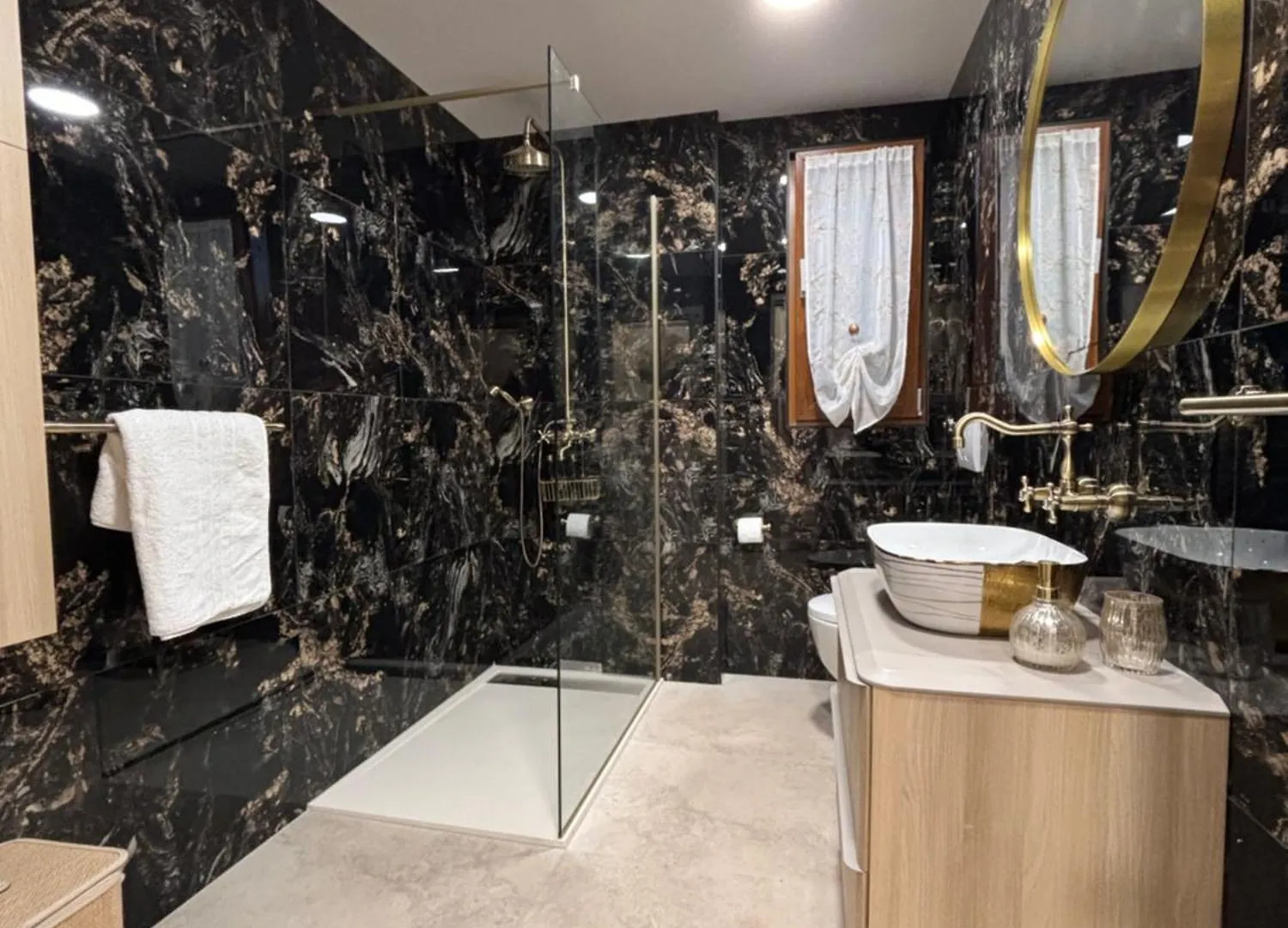 Apartment Amor, Flat With Private Hot Tub, Breathtaking Views And Free Parking In A Garage, Bookable All Year Round, Also Take A Look At Our Flat Coccolina Rabac